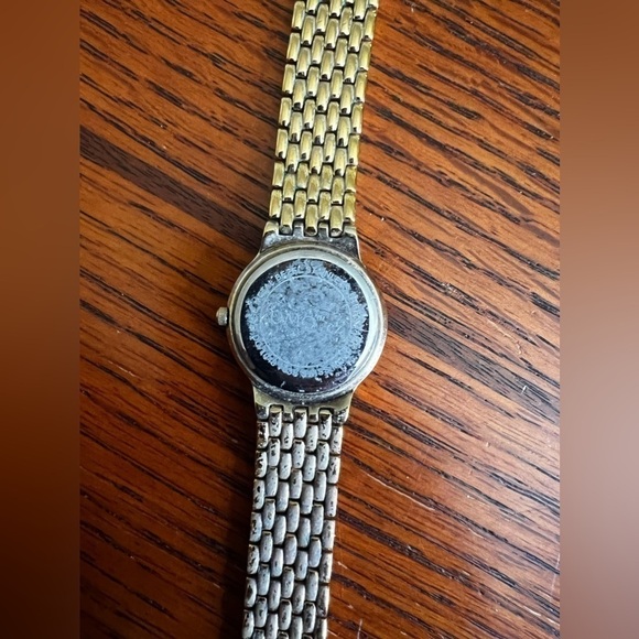 Set of 2 gold silver DMQ watches antique vintage